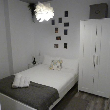 Intimo Y Acogedor "Algunos" Con Banera Hidromasaje Apartman Valencia Kültér fotó