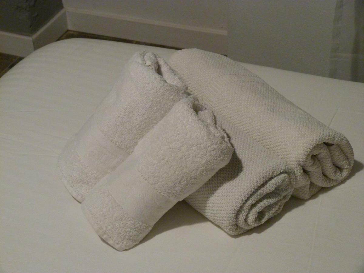 Intimo Y Acogedor "Algunos" Con Banera Hidromasaje Apartman Valencia Kültér fotó